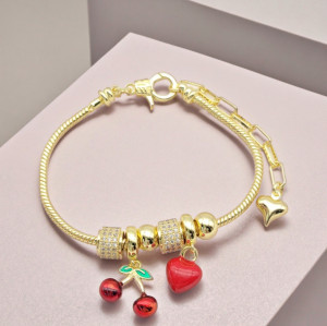 Pulsera china al por mayor con diseño de cereza y corazón, chapada en oro de 18 quilates, para mujer.