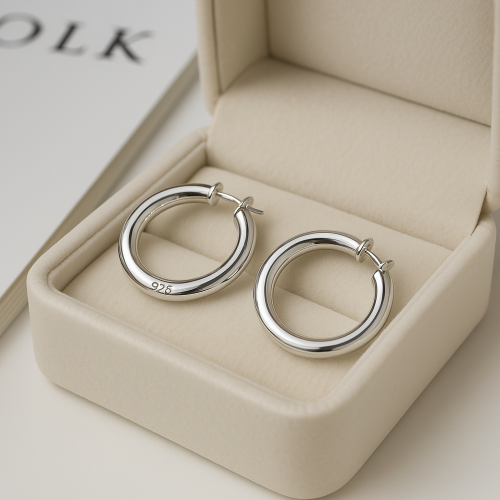 What Does “925” Mean in Silver Jewelry?