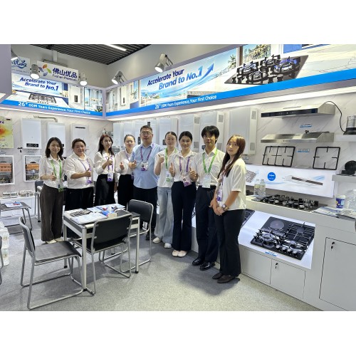 140.ª Feria de Cantón 2026 en directo: Dentro del stand de Greaidea con sus nuevos diseños de electrodomésticos a gas.