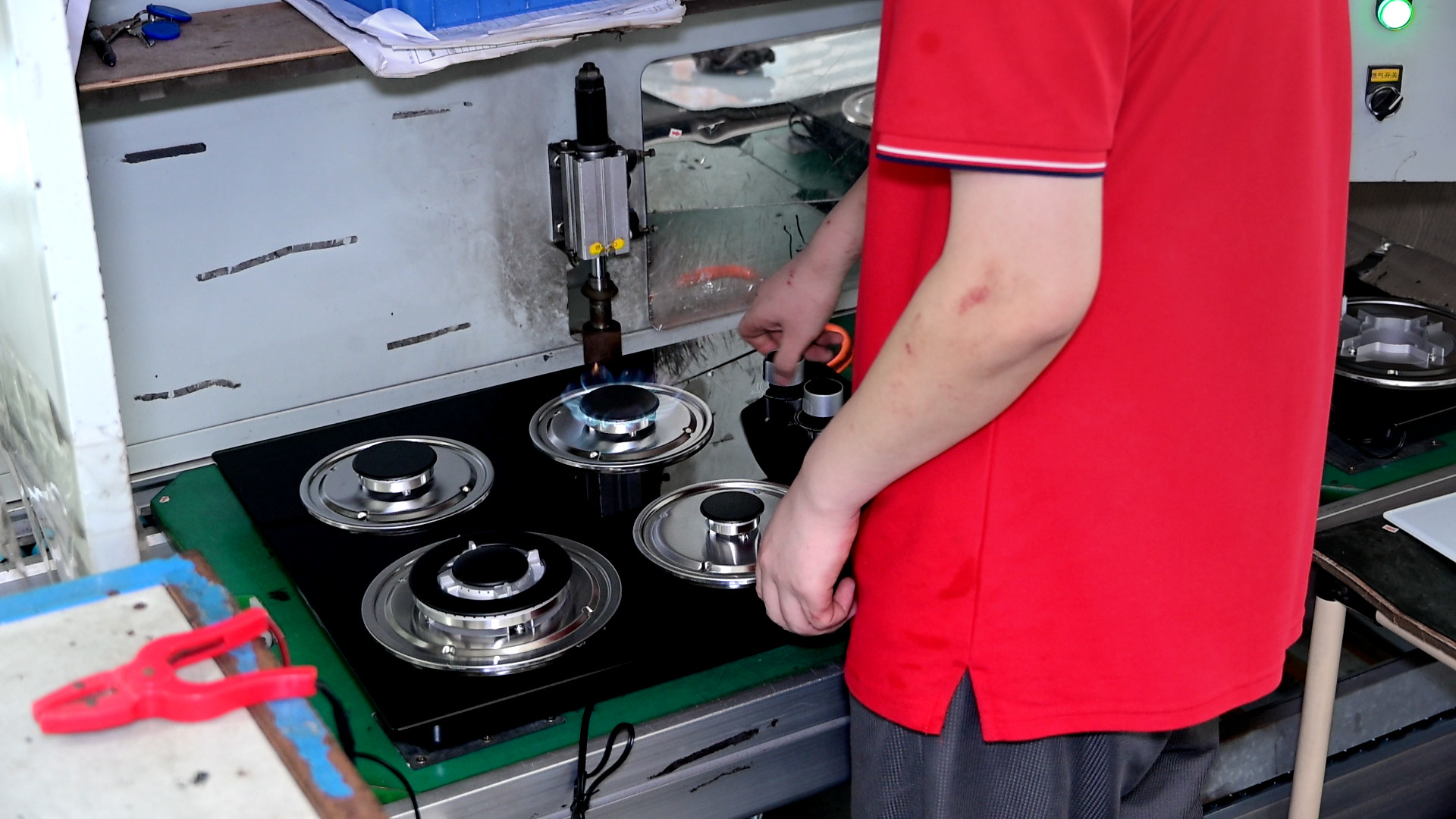 Greaidea's gas hob production line