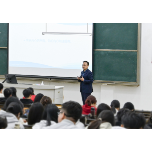 Greaidea и Shunde Polytechnic успешно провели семинар по набору персонала в кампус с целью углубления сотрудничества между школами и предприятиями