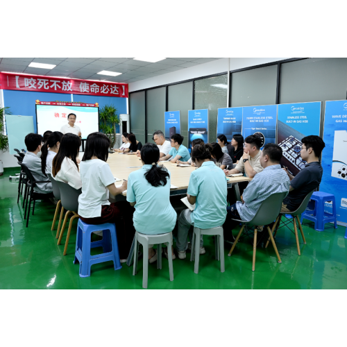 Greaidea Team in Action: United Efforts to Deliver Excellence from Factory to Market