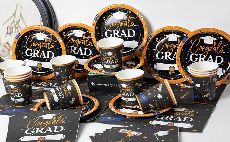  Graduation Party Tableware