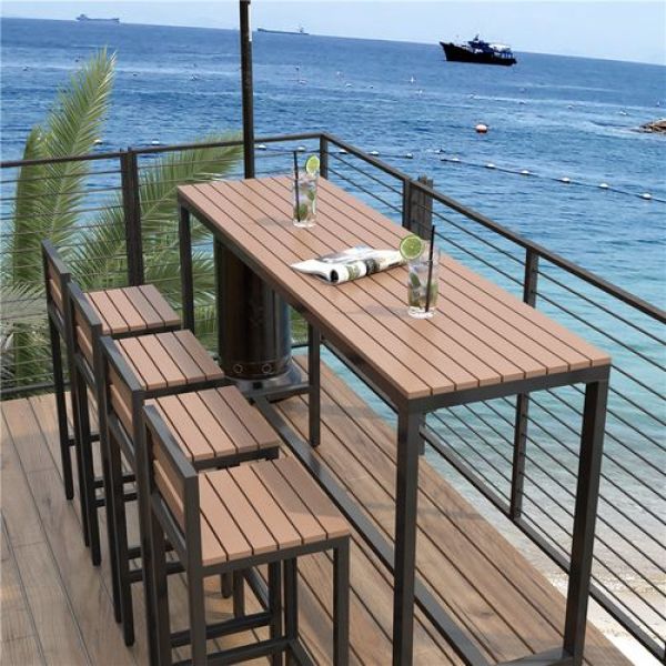 Les pieds de table en fer conviennent-ils à une utilisation en extérieur ?