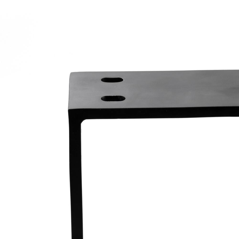 metal table leg detail