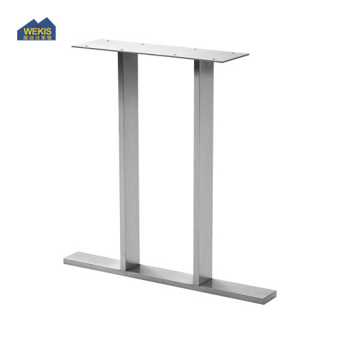 Mesa de comedor de acero inoxidable con patas cruzadas y base de metal