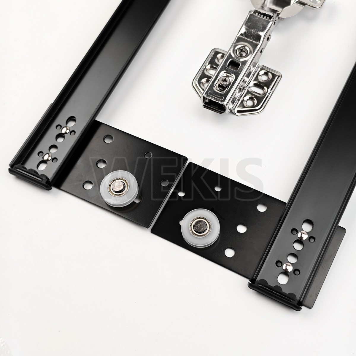 bifold barn door hardware