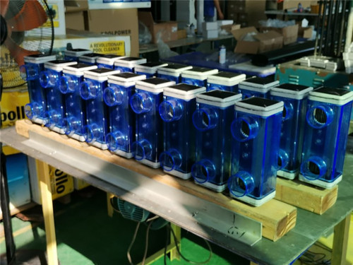 Système complet de chlorinateur d'eau salée X5CL avec cellule max. de 25 000 gallons pour piscine | Modèle 2022 avec sortie de 1,25 lb | Fabriqué en Chine et garantie de 4 ans