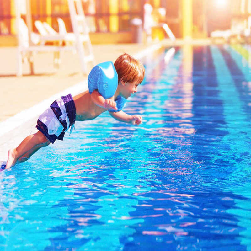 Filtros de areia vs filtros de cartucho: escolhendo o filtro de piscina certo