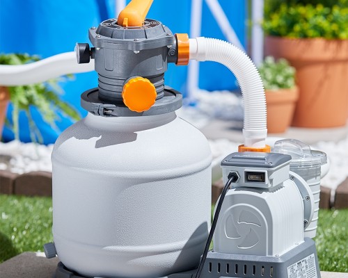 How to Operate a Pool Pump and Filter
