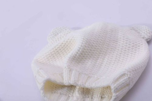 OEM Wholesale Newborn Wool Cashmere Beanie In White Color With Ear From Chinese Supplier