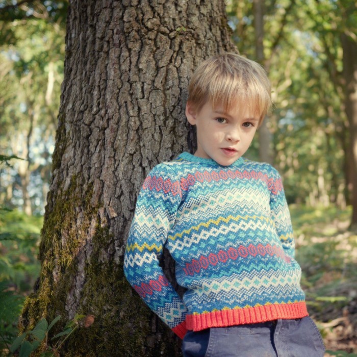 What Material is Good for Children's Knitted Sweater?
