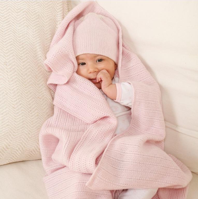 6 Benefits of Pure Cashmere Blankets for Newborns