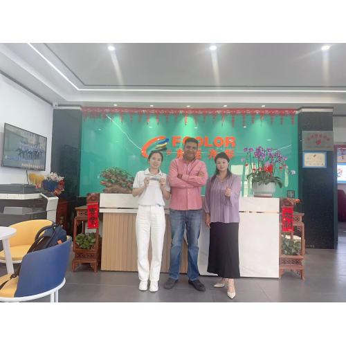 American customers visited FCOLOR to discuss new opportunities for cooperation