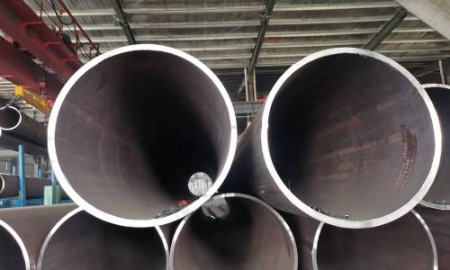 How many tons does a steel pipe upright bear?