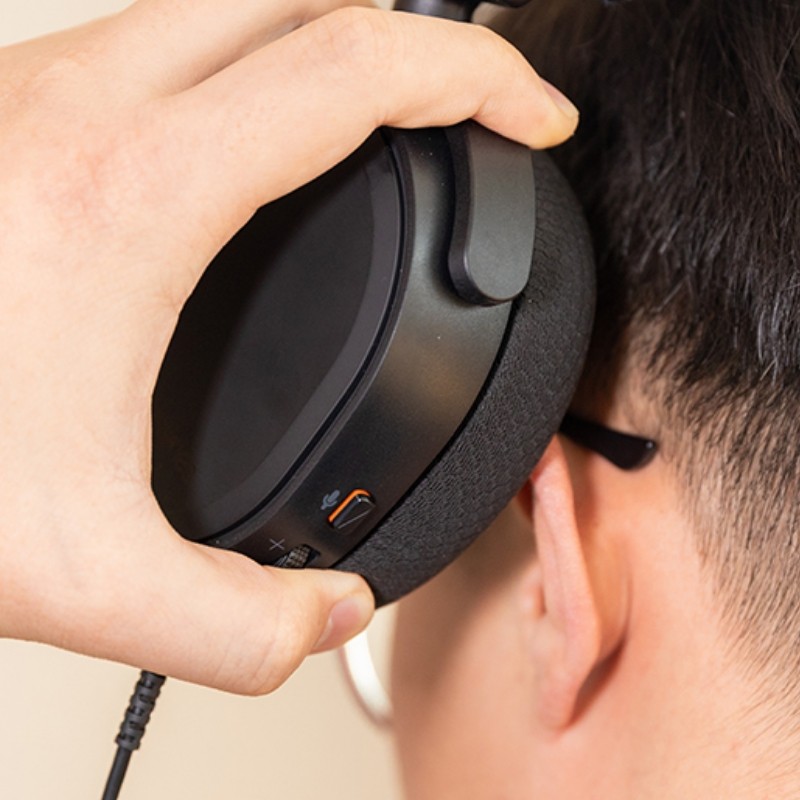 Why Do Gamers Use Wired Headsets?
