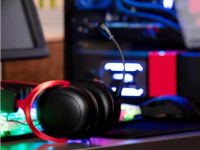 What is a Desktop Microphone?