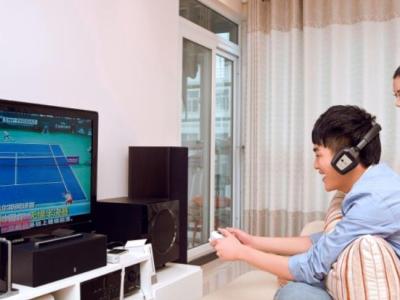 What are RF Wireless TV Headphones?