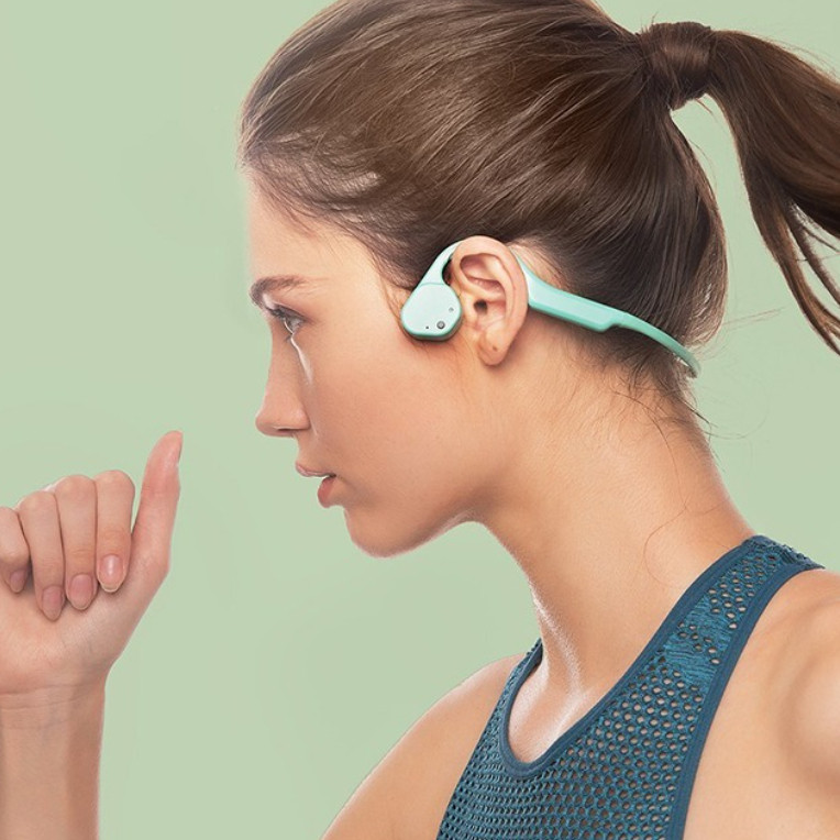 The Difference Between Bone Conduction Headphones and Earplugs