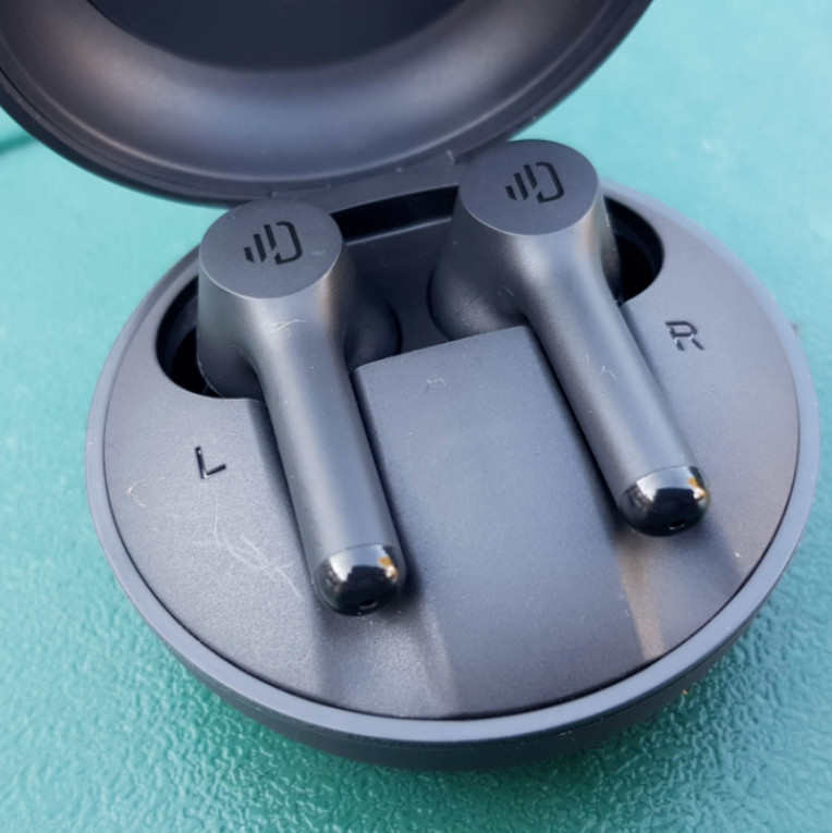 Seven Things to Know About TWS (True Wireless) Headphones