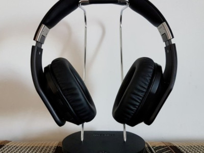 Pros and Cons of Different Types of TV Wireless Headphones