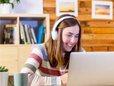 How Headphones Can Help Students Improve Grades?