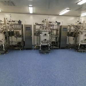 Stirred cell culture bioreactor