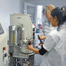 Preços de biorreatores fermentadores Máquina de equipamentos químicos fermentadores padrão de design integrado