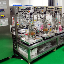 What are the upstream, midstream, and downstream of the synthetic biology industry chain?