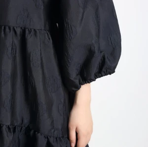 220361 verano negro lindo Puff manga suelta mujeres vestido largo