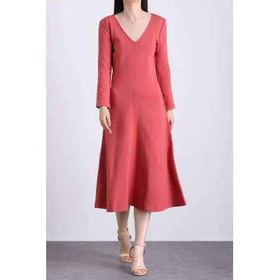 223015 Vestido casual de manga larga con cuello en V