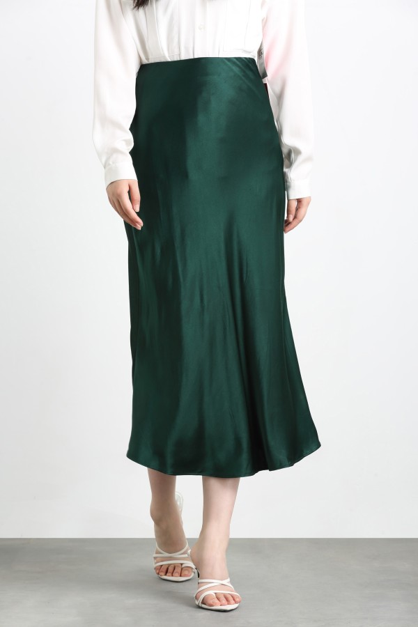 220389 Satin Long Skirt