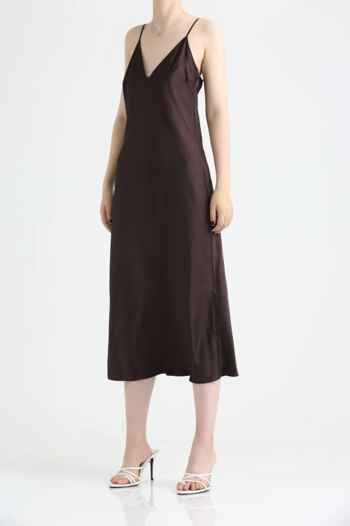210567 Vestido lencero de raso