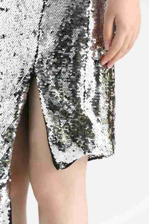 213139 Lady Sequin Skirt with Side Slit