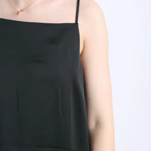 220278 Vestido lencero de raso