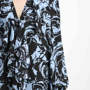 220403 Vestido floral manga larga