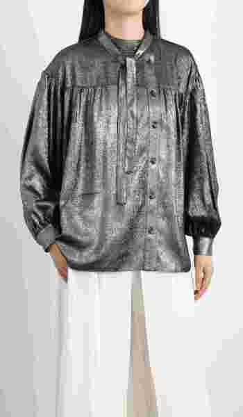 224029-1 Silver Gray Loose Shirt with Oblique Button