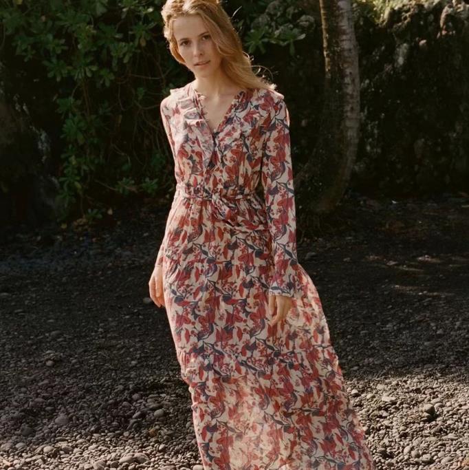 How to Wear a Floral Dress for Fall Without Looking Ridiculous