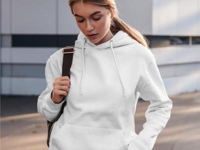 How to Find the Perfect Women's Hoodie Online?