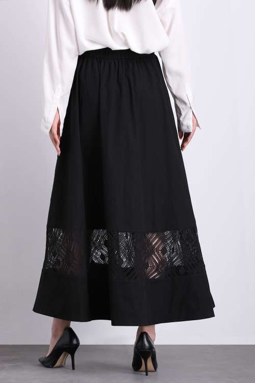 223130 Elastic Waist Skirt with Lace