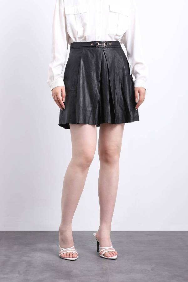 223581 PU Skirt with Metal