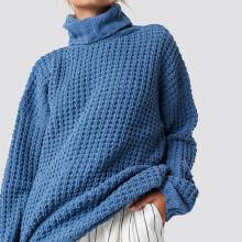 How to Wear a Oversized Sweater in Winter?