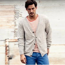 Should Men Wear Cardigans?