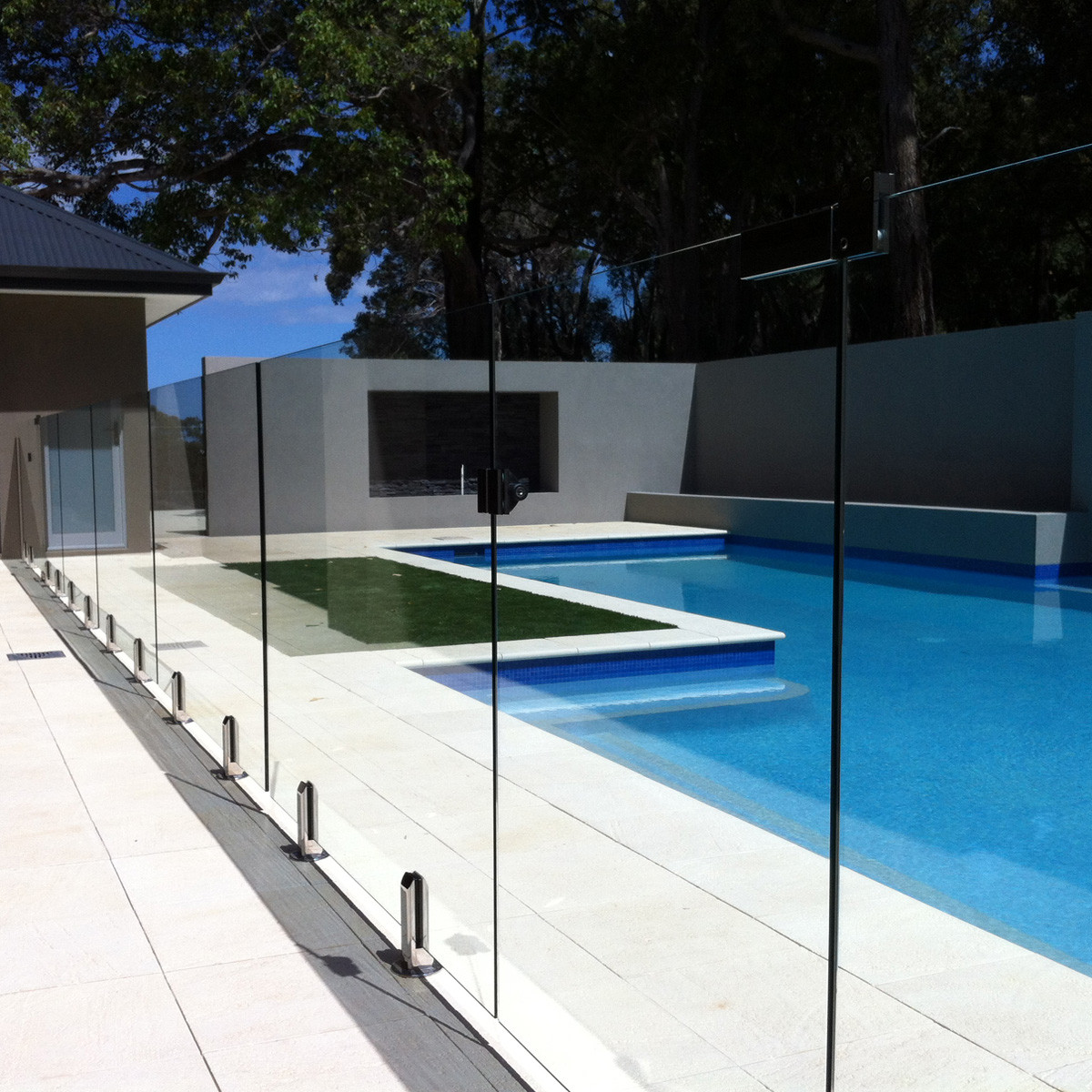 glass pool fencing