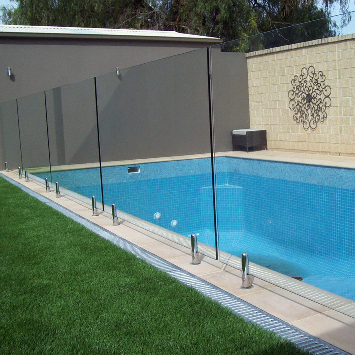 glass pool fencing