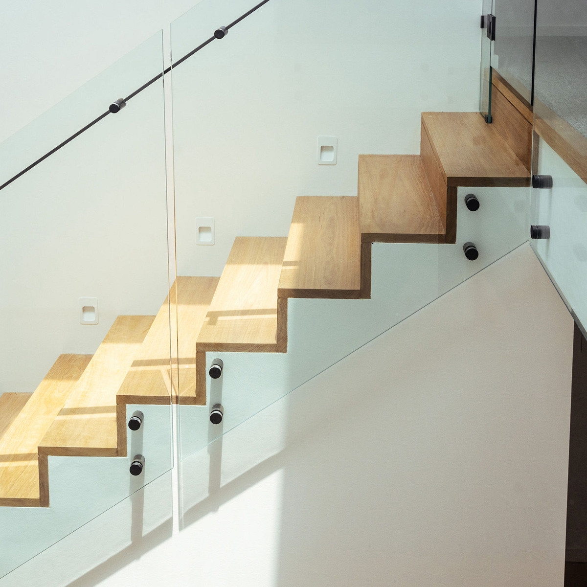 glass balustrade stairs