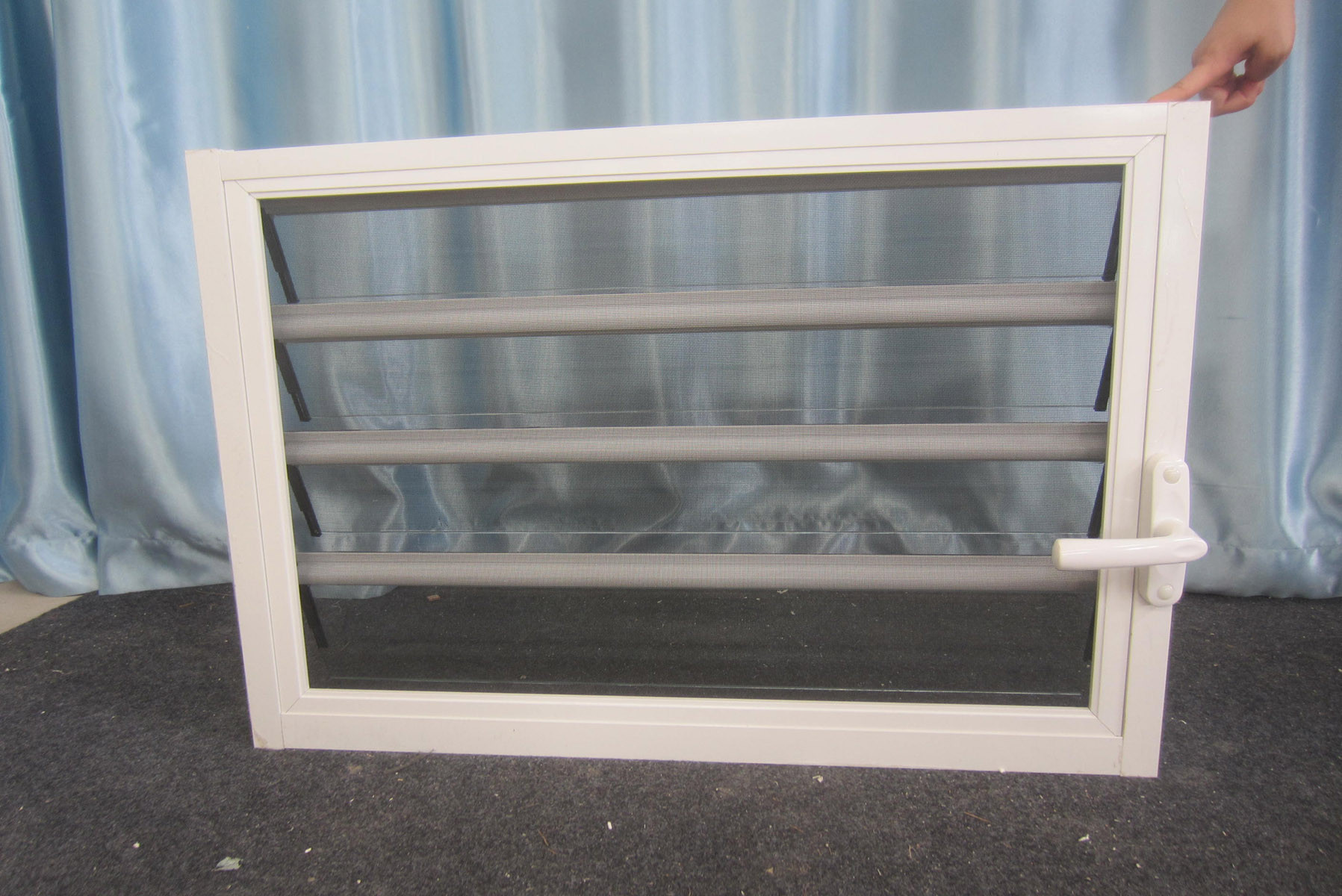 Hurricane-Proof Aluminum Glass Louver Windows