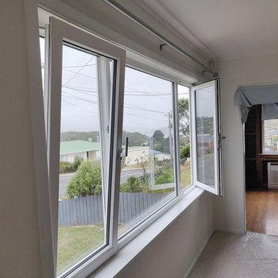 uPVC Windows Supplier | Soundproof | PVC Tilt Windows with Double Glazed
