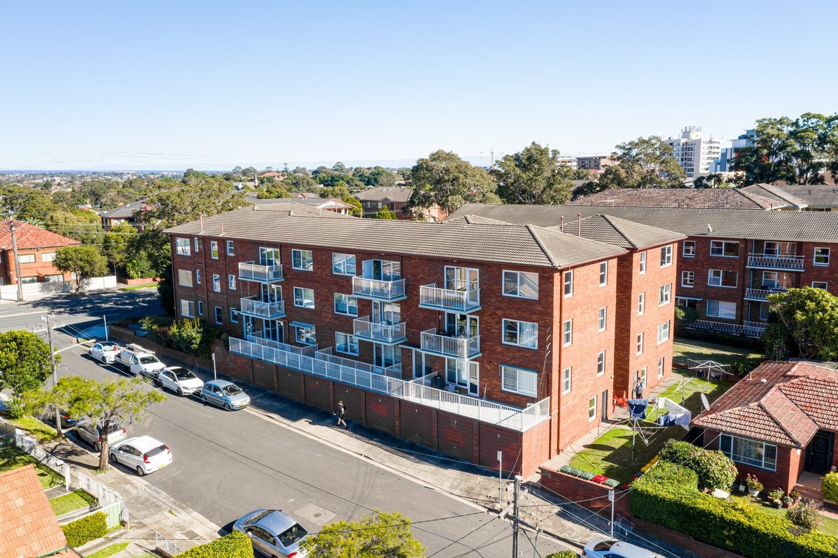 High-quality custom UPVC windows installation