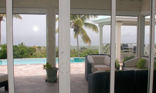 A Guide to Hurricane Impact Resistant Windows and Doors
